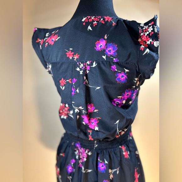 Magazine Black Floral Ruffled Dress Extra Small - Picture 10 of 12